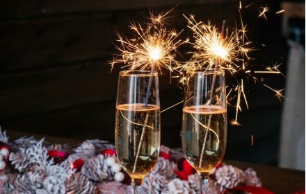 Sip, Sparkle and Gift: The No-Stress Festive Wine Gift Guide